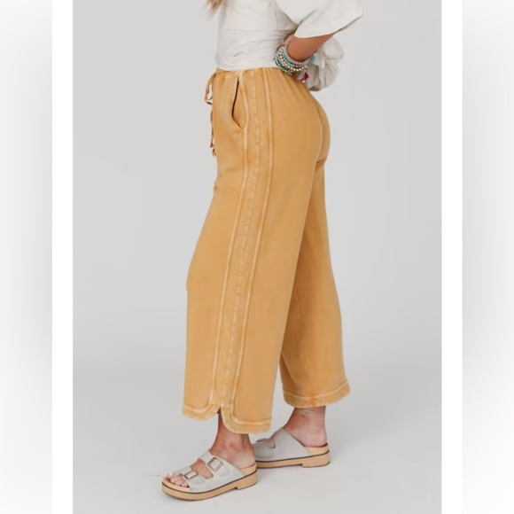 NWT SO COMFY WIDE LEG CROPPED PANT - Picture 5 of 7